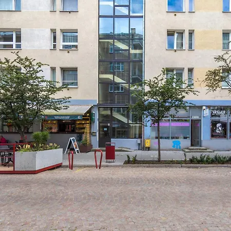 In Centre Starowiejska By Renters Apartment *