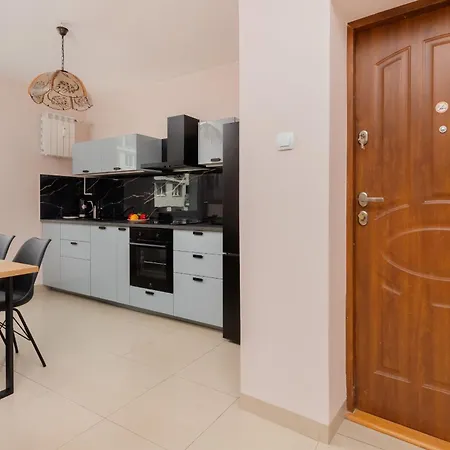 Apartment In Centre Starowiejska By Renters Gdynia