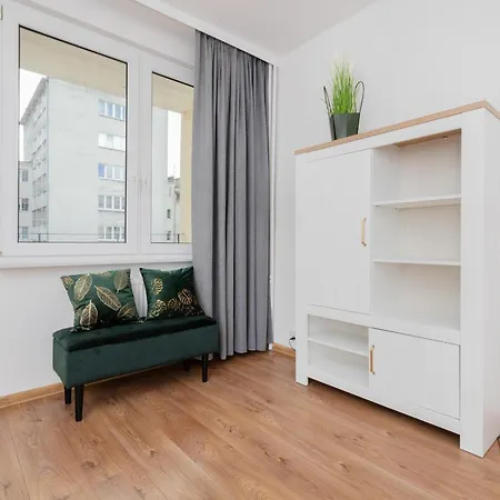 In Centre Starowiejska By Renters Apartamento